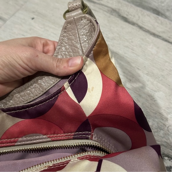 Coach Madison Graphic Op Art Maggie Bag - Picture 10 of 16